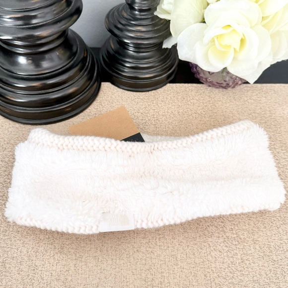 New The North Face Women’s Reversible Cable Knit Earband Headband - Picture 6 of 8